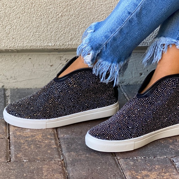 Rhinestone Embellished Laceless High Top Sneakers - Picture 5 of 16